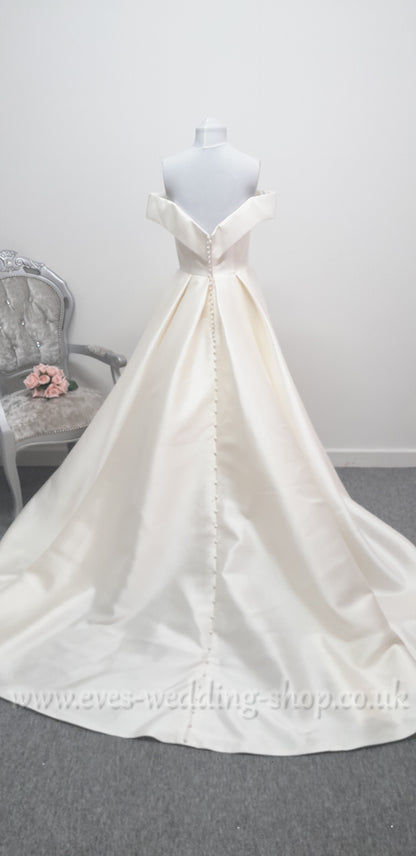 Georgia bridal off shoulder warm ivory wedding dress with front slit UK 10