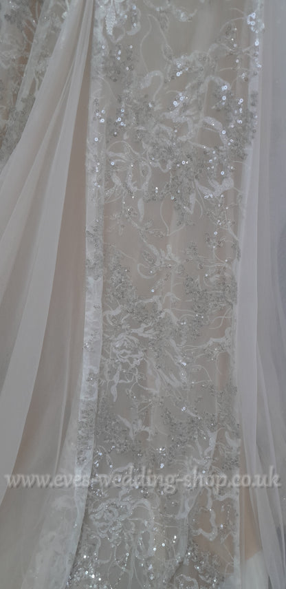 David's bridal Galina ivory champagne wedding dress US 22, UK 24