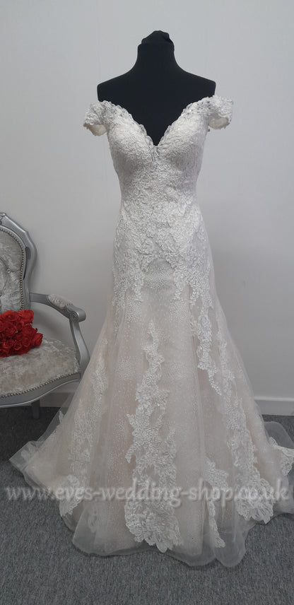 Maggie Sottero warm ivory off shoulder wedding dress UK 12