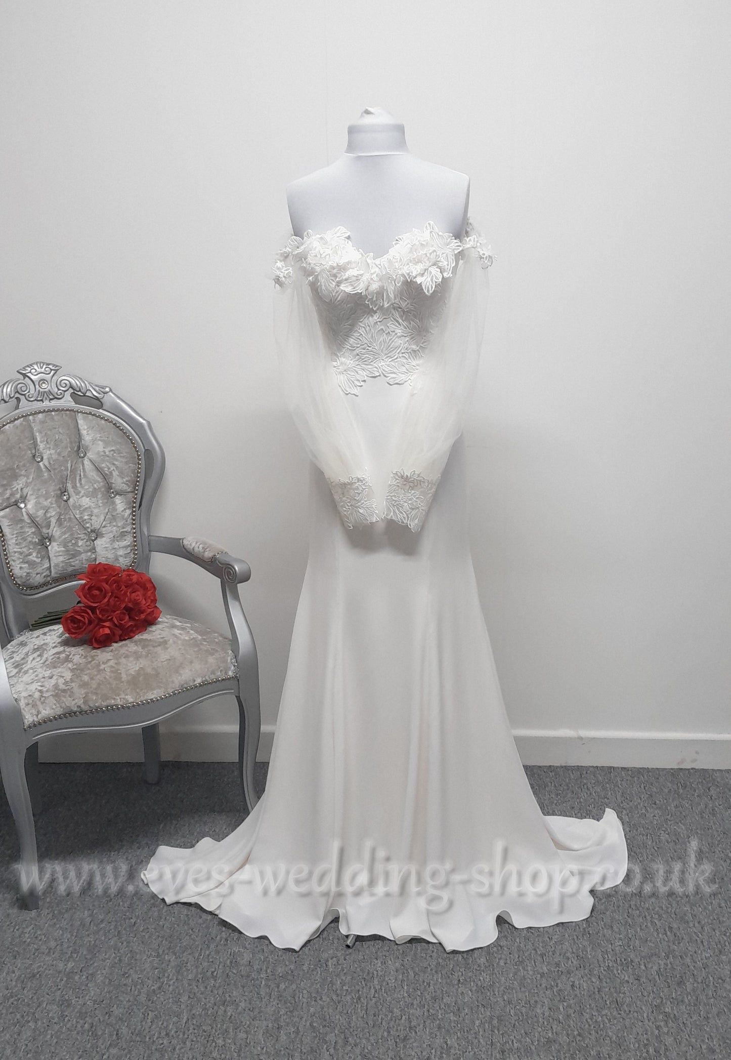Charlotte Bridal ivory crepe wedding dress UK 10