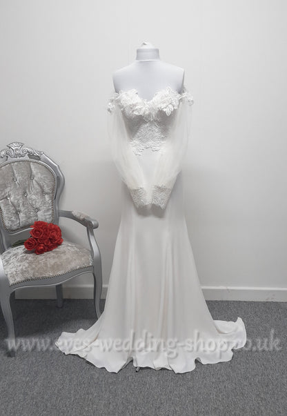 Charlotte Bridal ivory crepe wedding dress UK 10