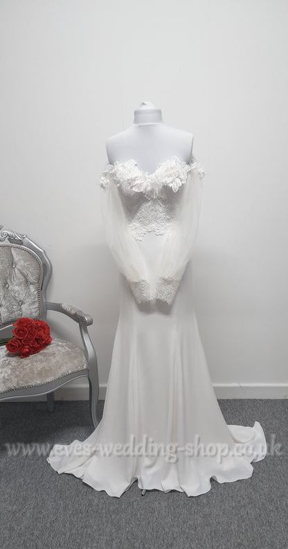 Charlotte Bridal ivory crepe wedding dress UK 10