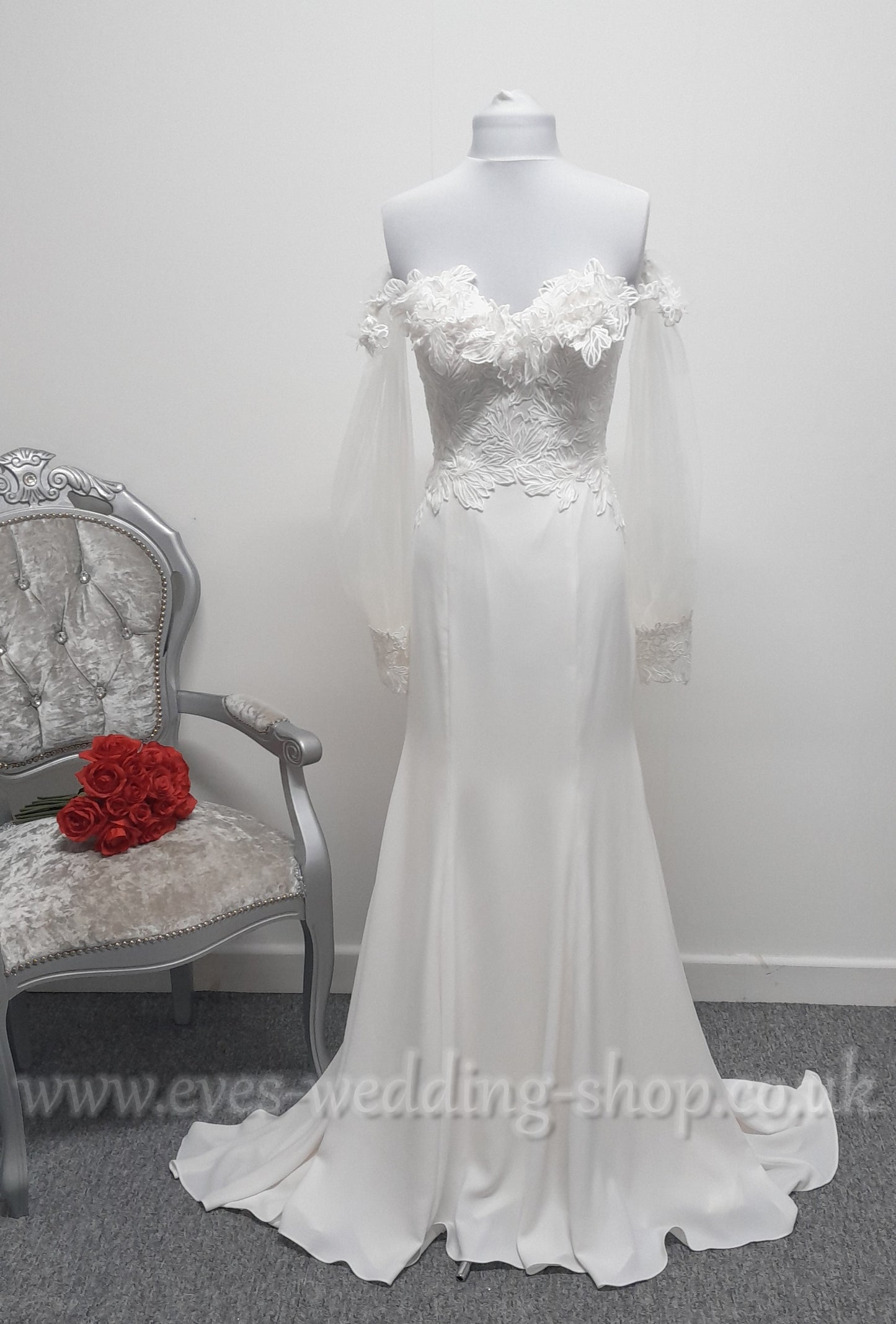 Charlotte Bridal ivory crepe wedding dress UK 10