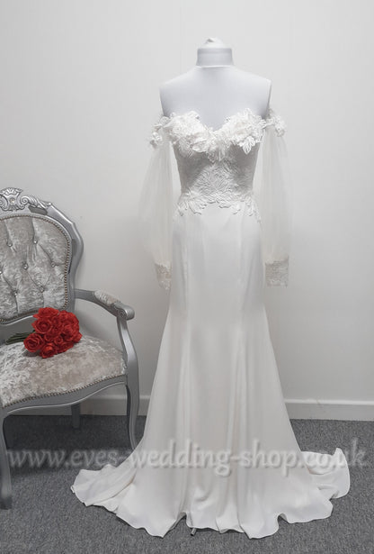 Charlotte Bridal ivory crepe wedding dress UK 10