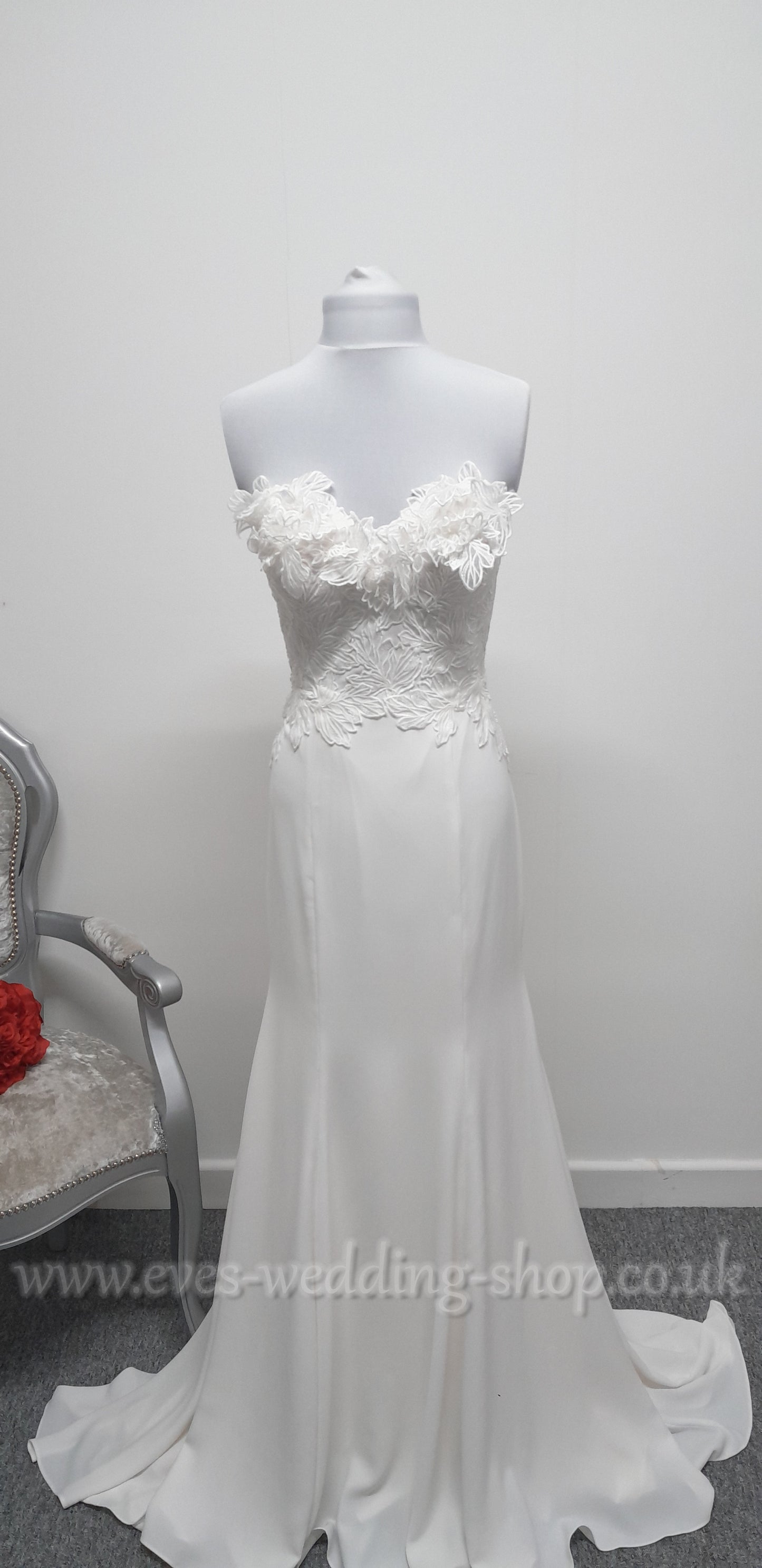 Charlotte Bridal ivory crepe wedding dress UK 10