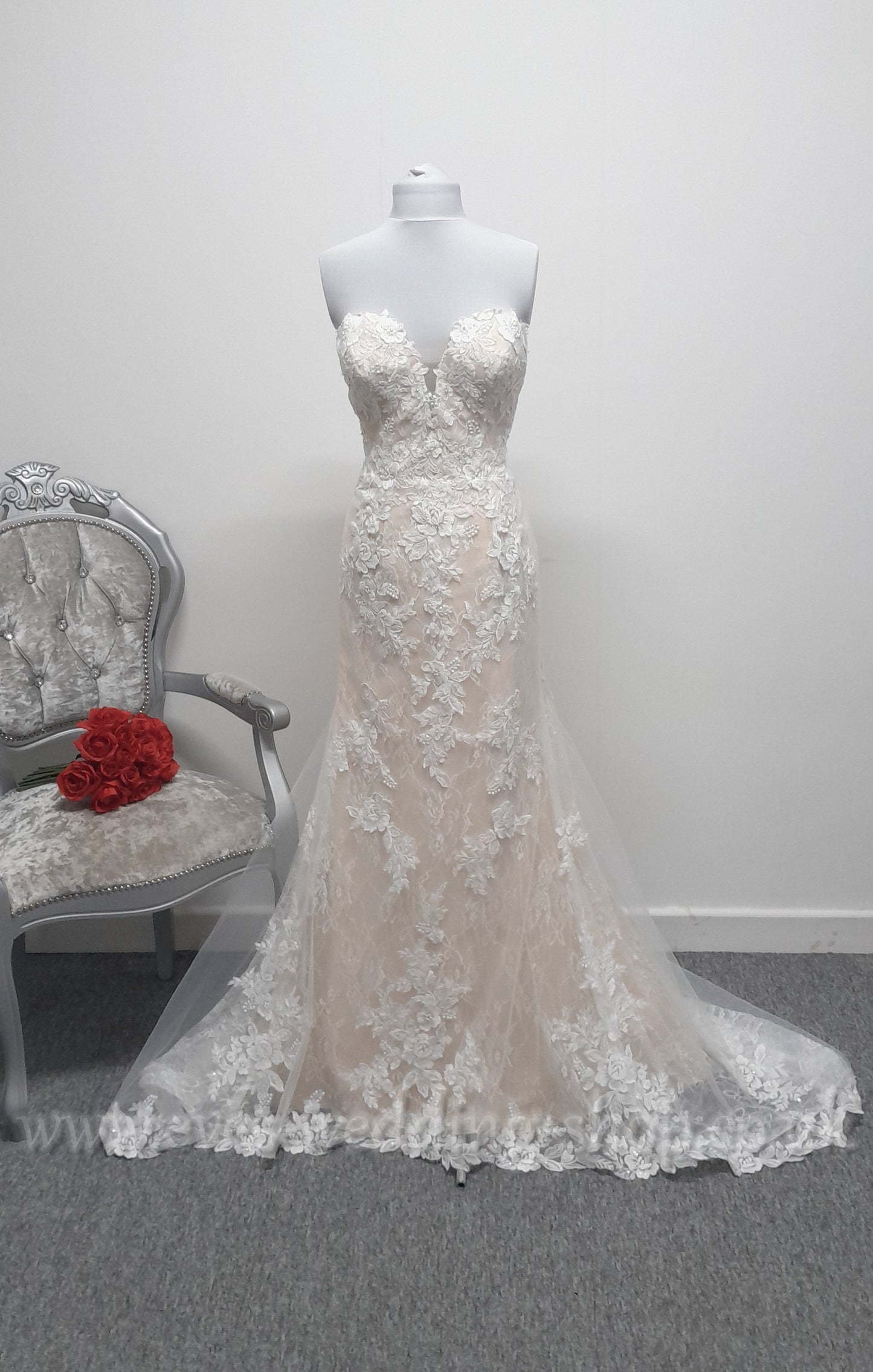LJ Bridal ivory/champagne lace wedding dress UK 10