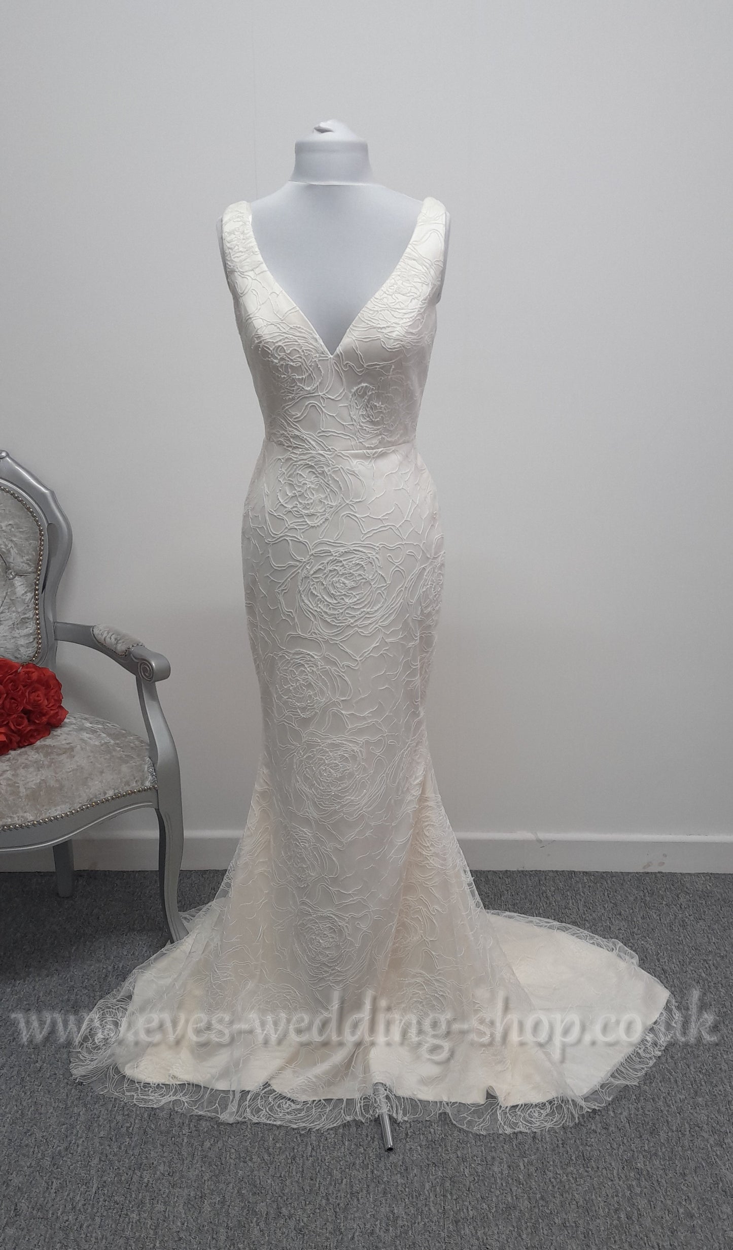 Charlotte bridal V neck ivory beaded wedding dress   UK 8