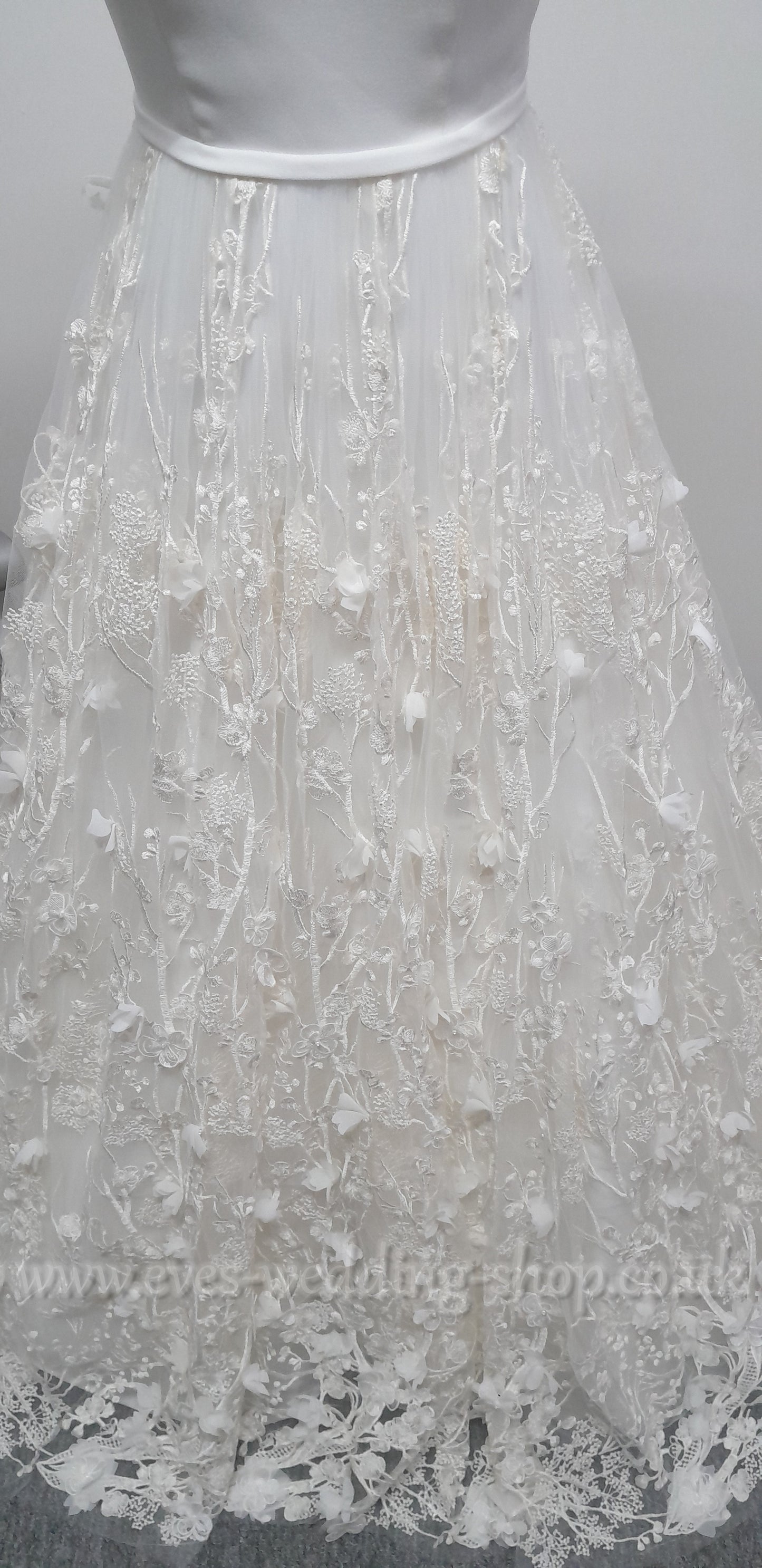 Charlotte bridal ivory / warm ivory A line floral wedding dress UK 10
