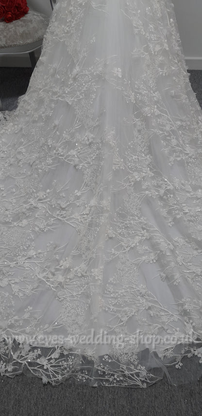 Charlotte bridal ivory / warm ivory A line floral wedding dress UK 10