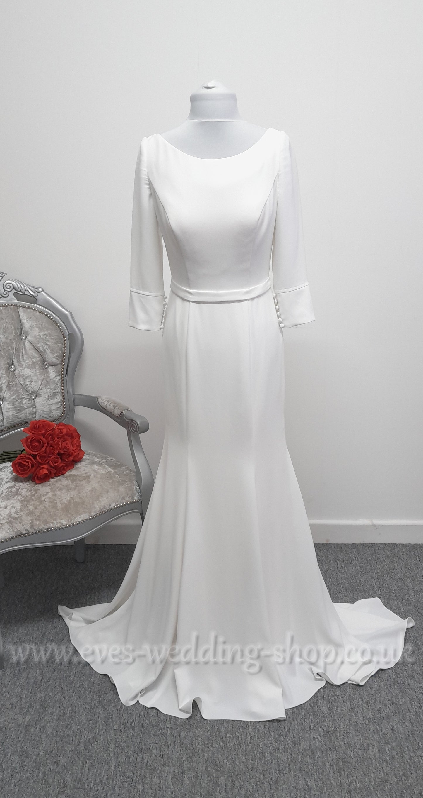 Georgia bridal crepe ivory wedding dress with 3/4 sleeves UK 10