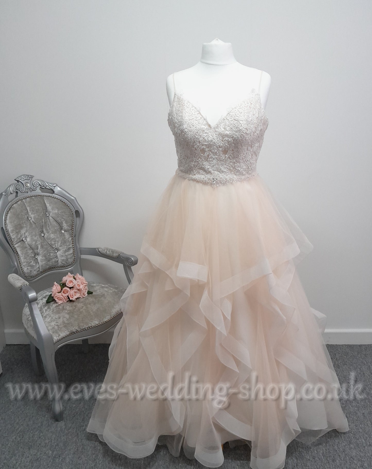 Beautiful bridal pink / ivory  handkerchief style wedding dress UK 16