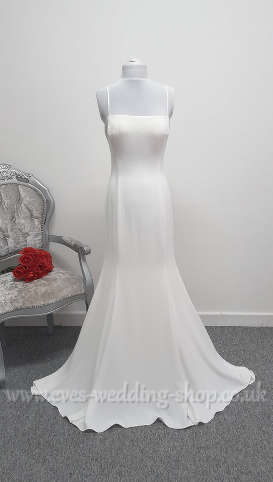 LJ Bridal ivory crepe wedding dress UK 10