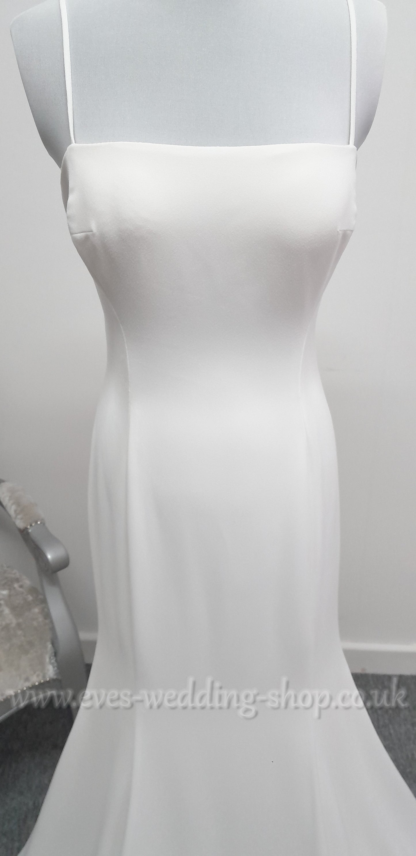 LJ Bridal ivory crepe wedding dress UK 10