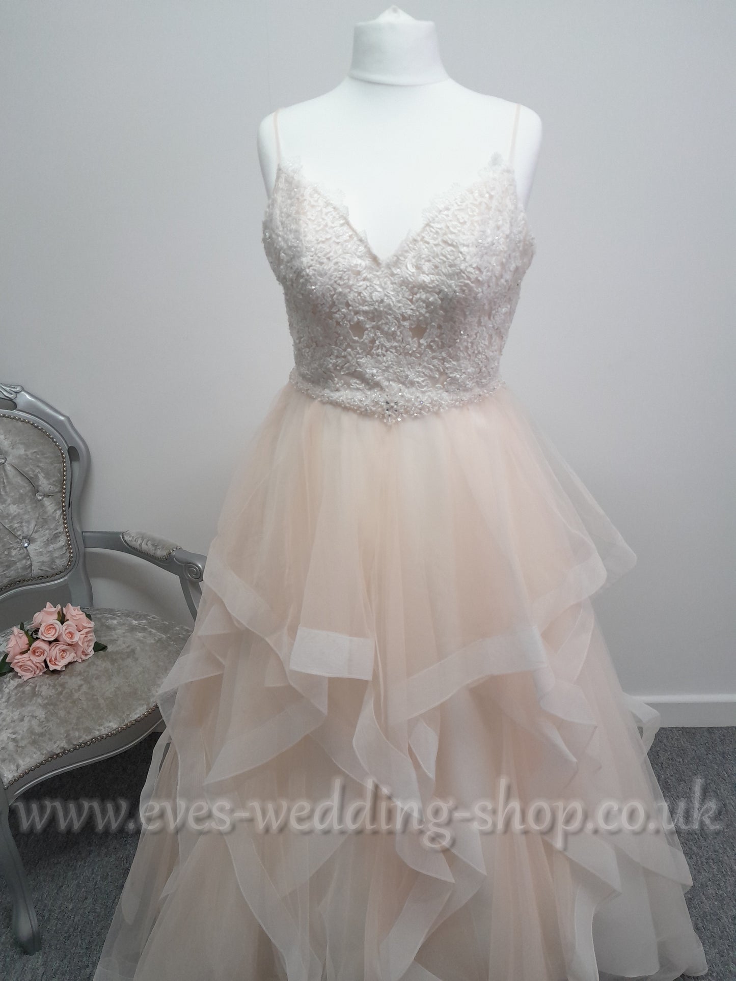 Beautiful bridal pink / ivory  handkerchief style wedding dress UK 16