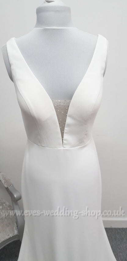 LJ Bridal ivory crepe wedding dress UK 10