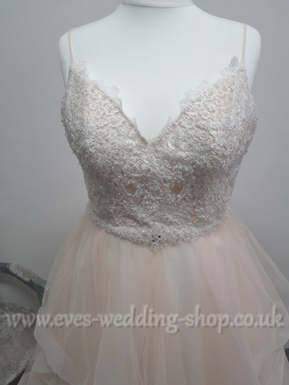 Beautiful bridal pink / ivory  handkerchief style wedding dress UK 16