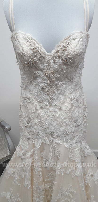 Beautiful Anna Lizh ivory/rum pink wedding dress with floral detail UK 14