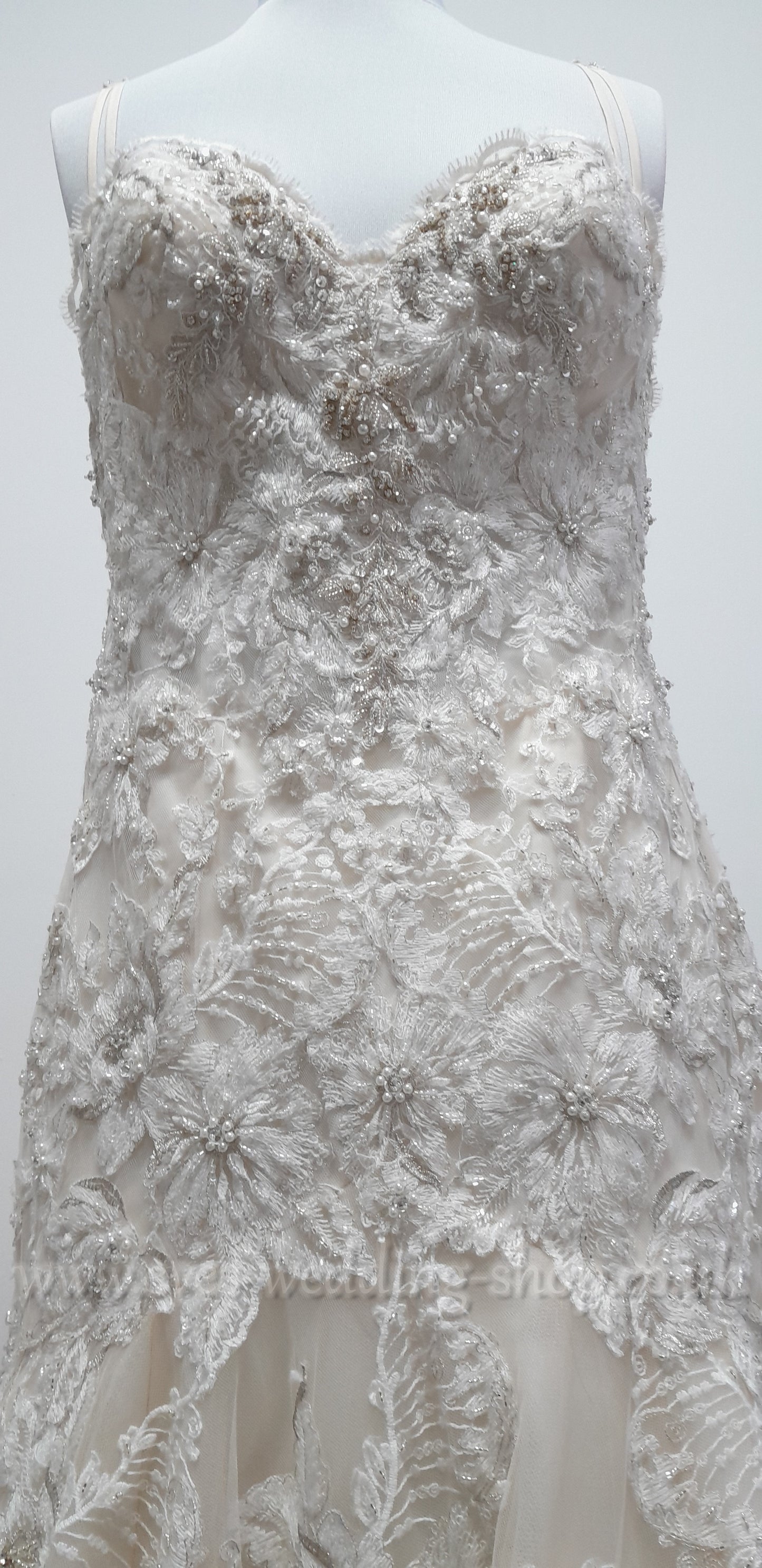 Beautiful Anna Lizh ivory/rum pink wedding dress with floral detail UK 14