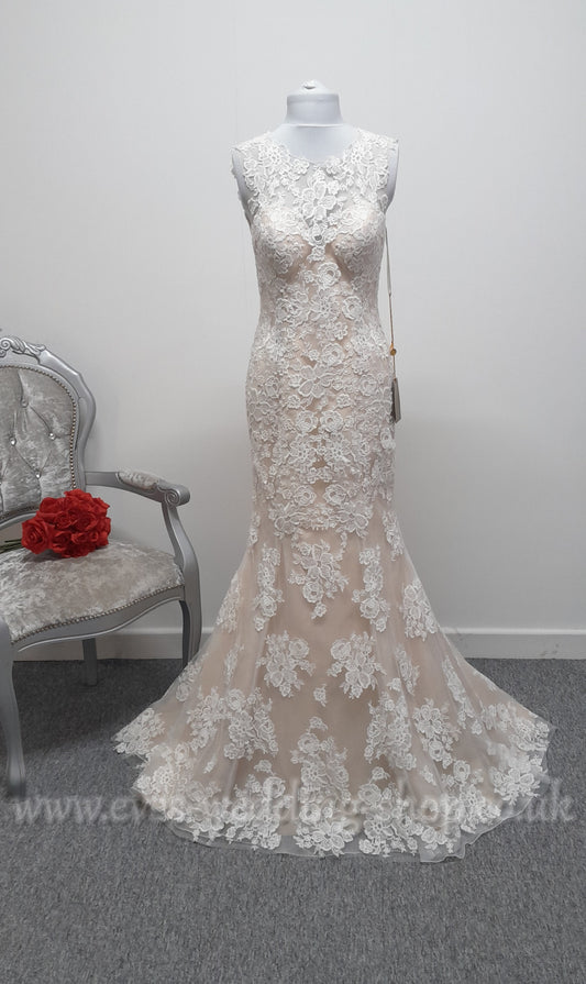 Demetrios 757 nude/ivory wedding dress  UK 8