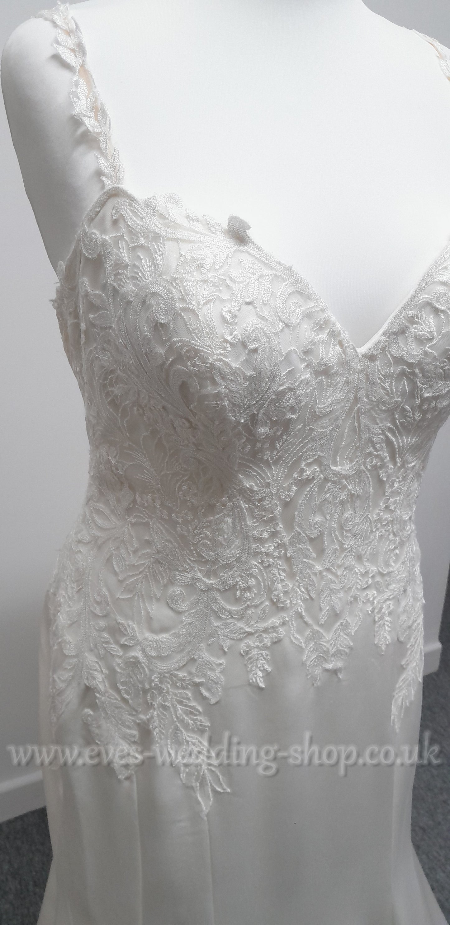 Rebecca Ingram ''Joyce''  ivory crepe wedding dress UK 18