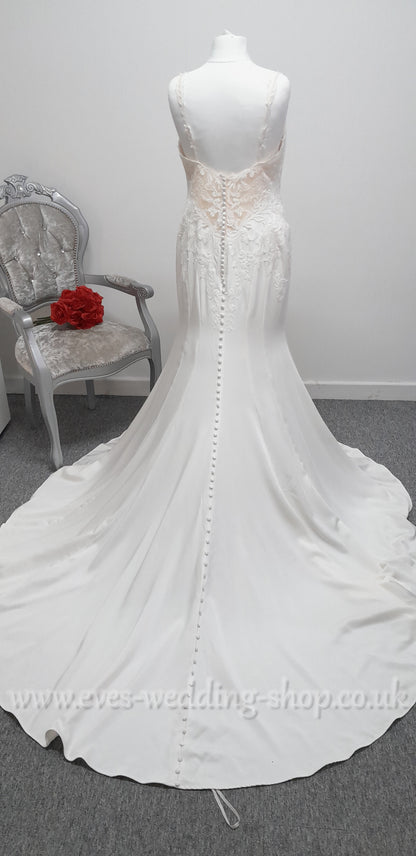 Rebecca Ingram ''Joyce''  ivory crepe wedding dress UK 18