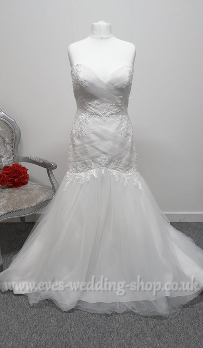 Rebecca Ingram ''Georgia'' ivory wedding dress UK 22