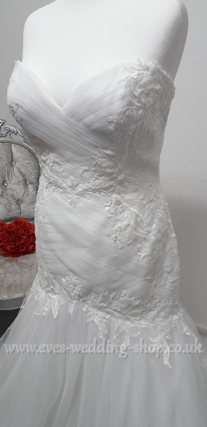 Rebecca Ingram ''Georgia'' ivory wedding dress UK 22