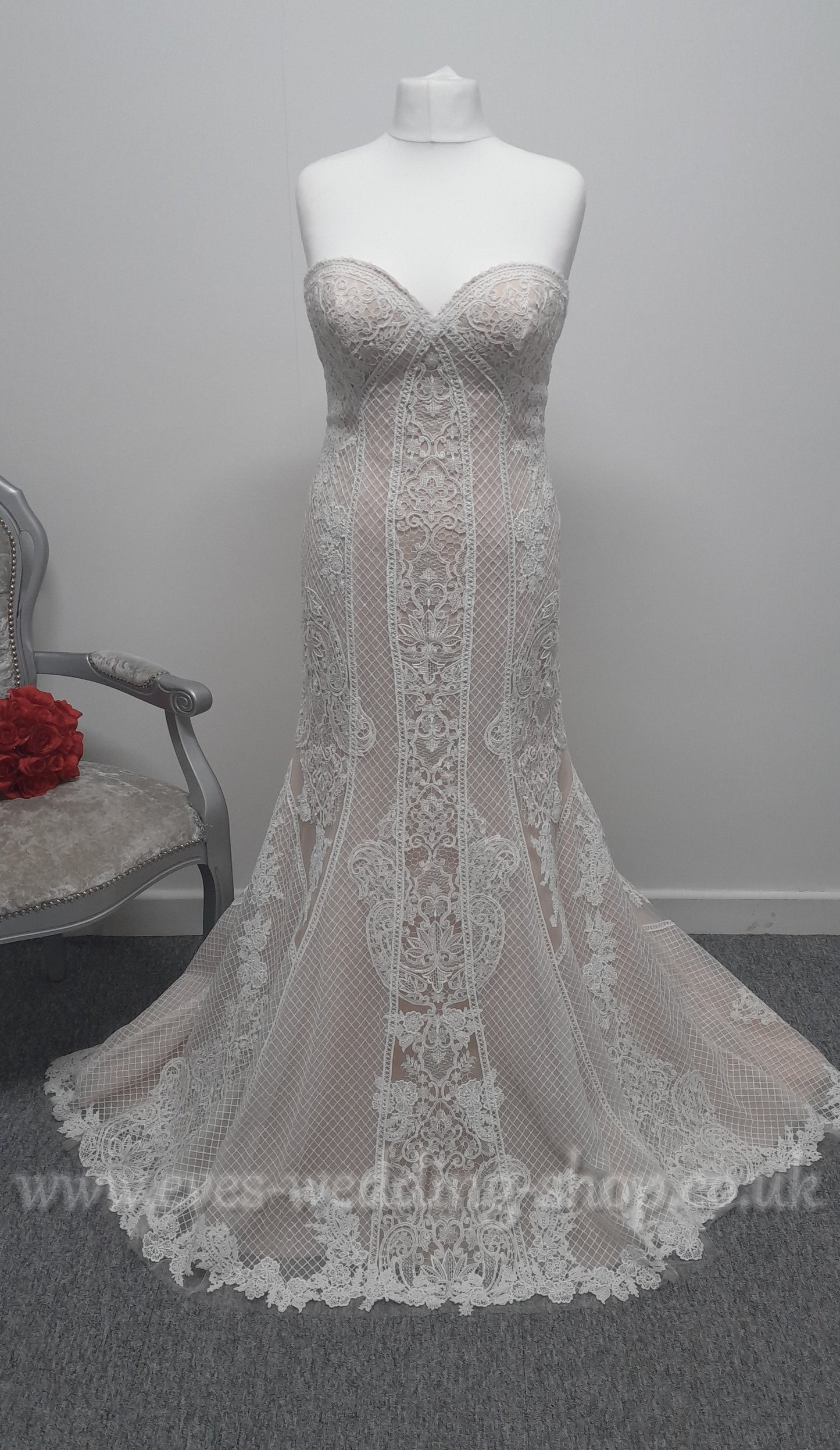 Ivory champagne wedding dress UK 16