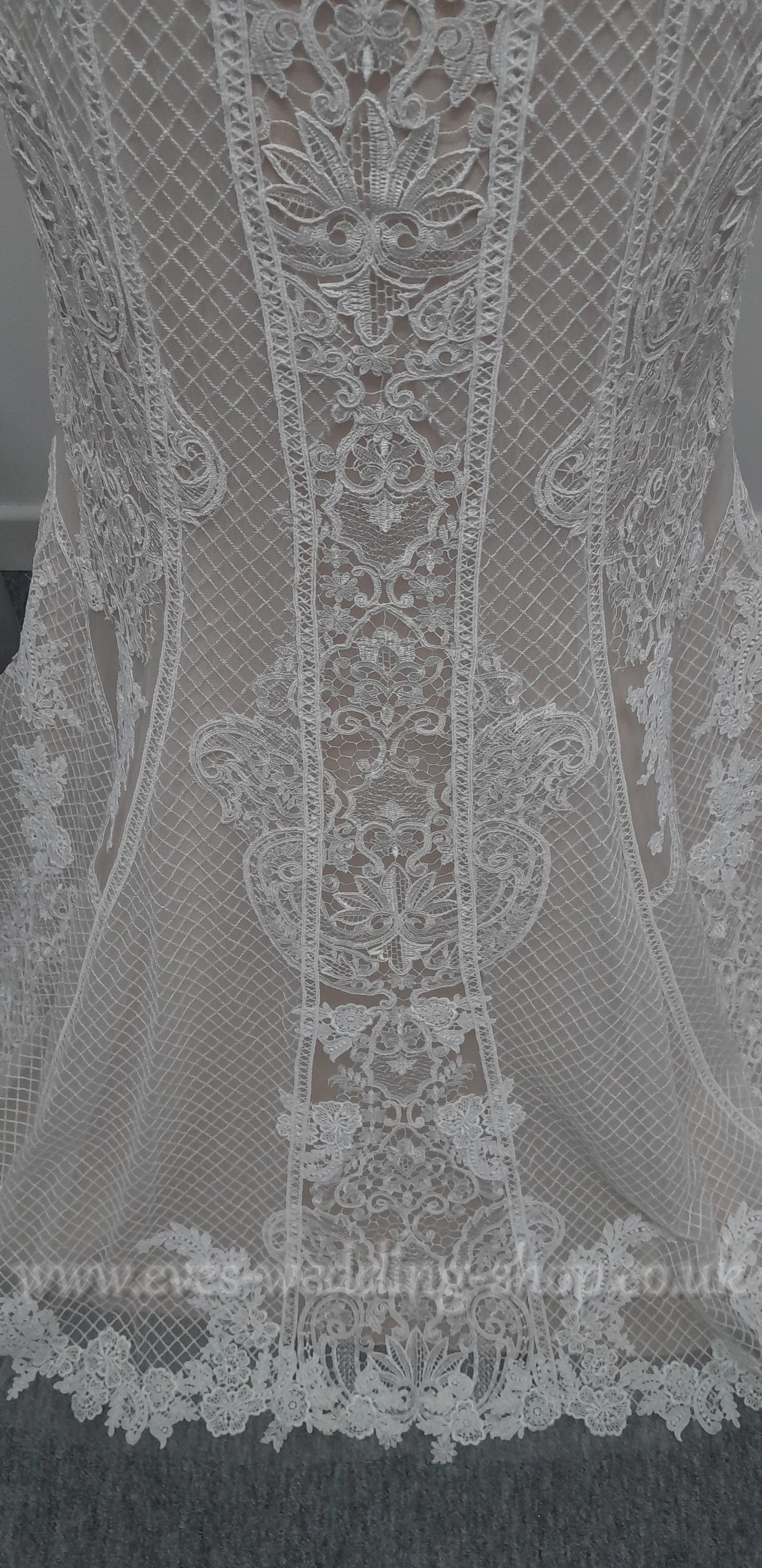 Ivory champagne wedding dress UK 16