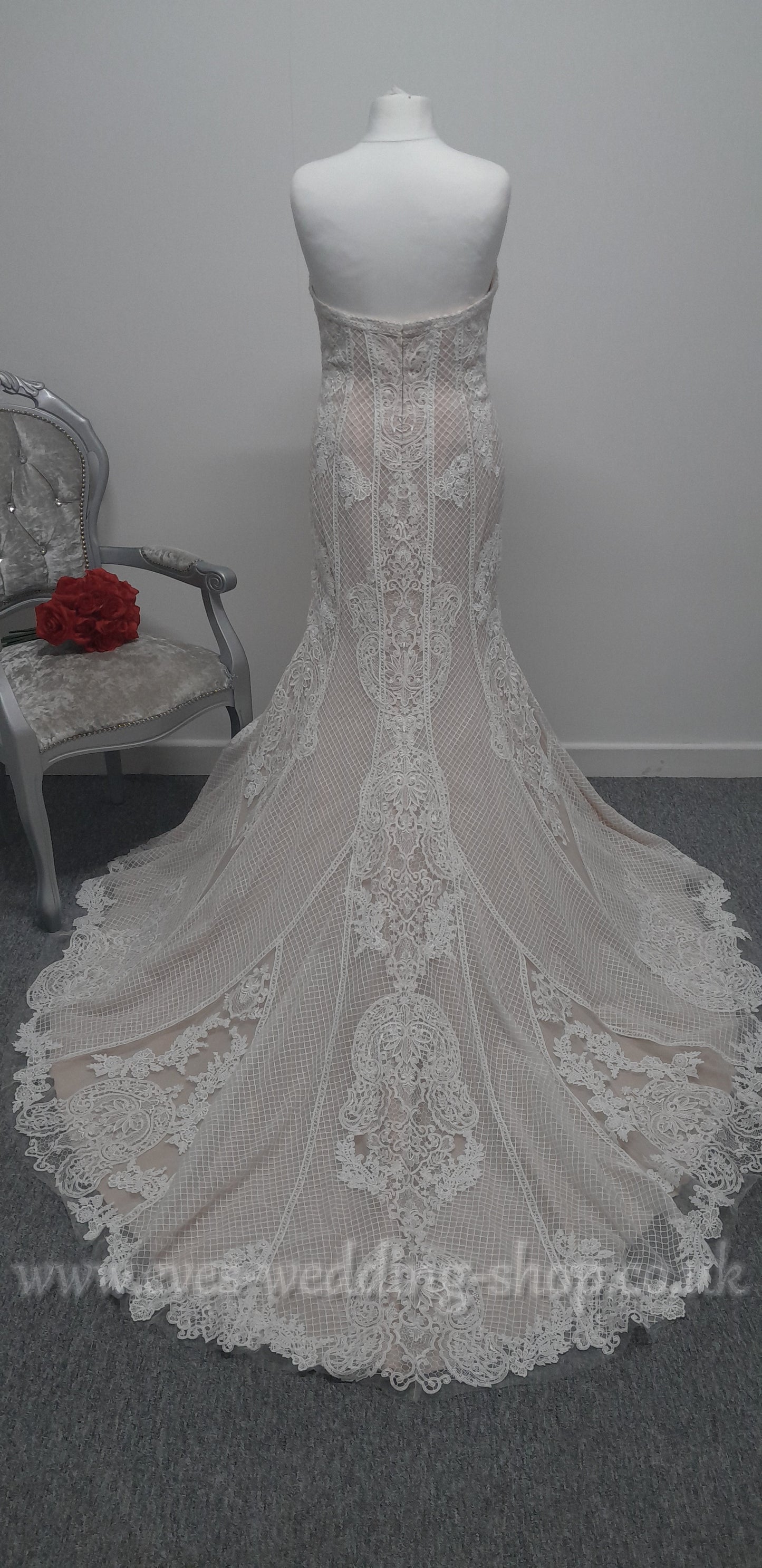 Ivory champagne wedding dress UK 16
