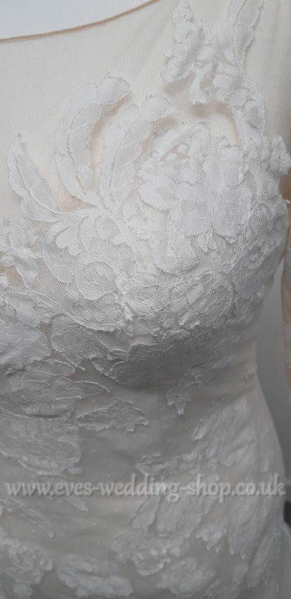 Ivory/rum pink wedding dress with sleeves UK 16