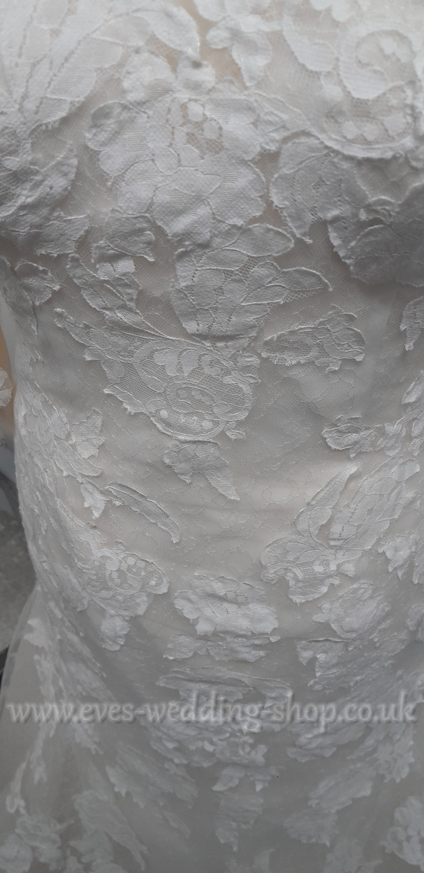 Ivory/rum pink wedding dress with sleeves UK 16