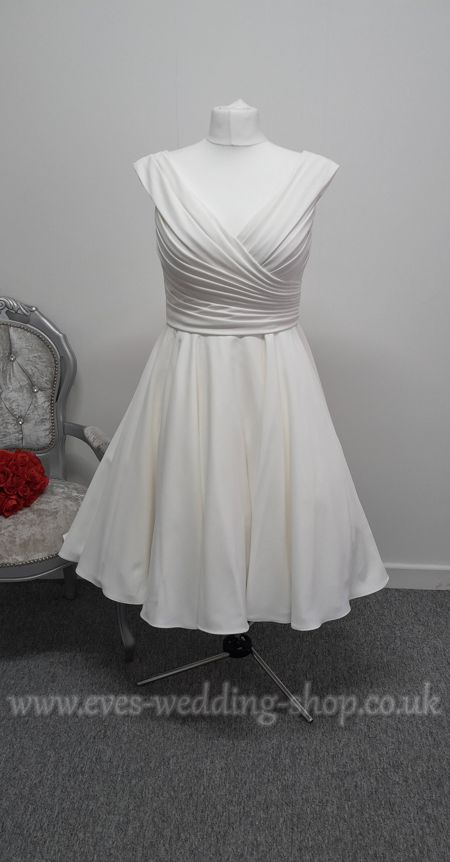 Lou Lou Bridal crepe tea length wedding dress UK 18