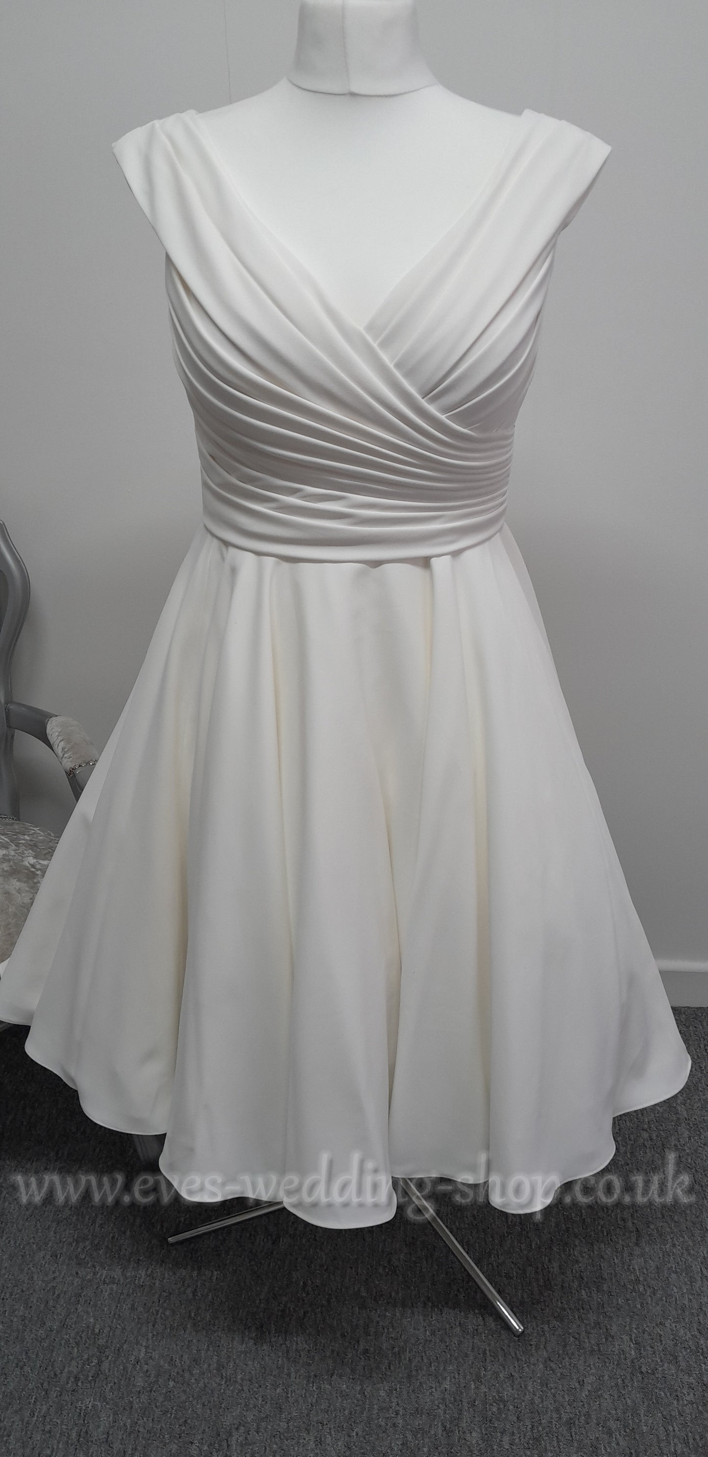 Lou Lou Bridal crepe tea length wedding dress UK 18