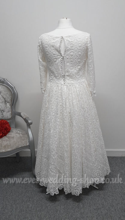 Lou Lou Bridal ankle length crochet wedding dress UK 16