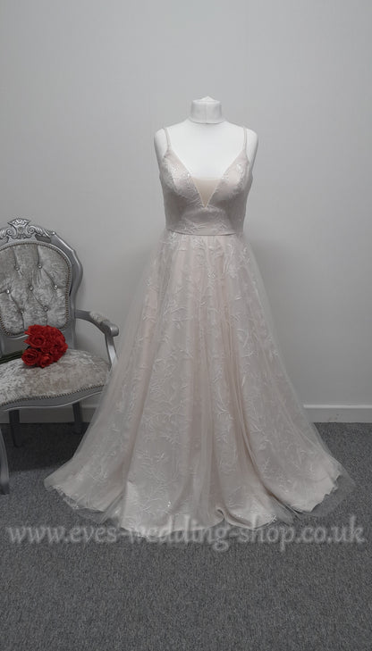 White Rose R1661 ivory pearl wedding dress UK 16