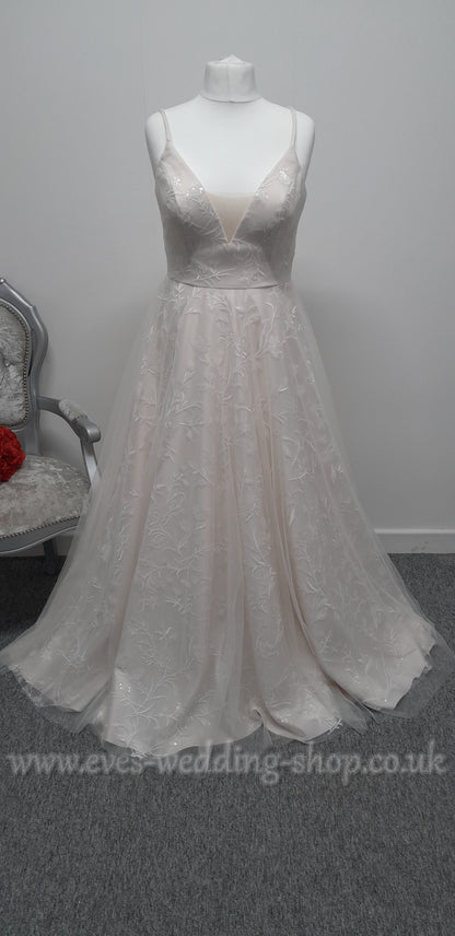 White Rose R1661 ivory pearl wedding dress UK 16