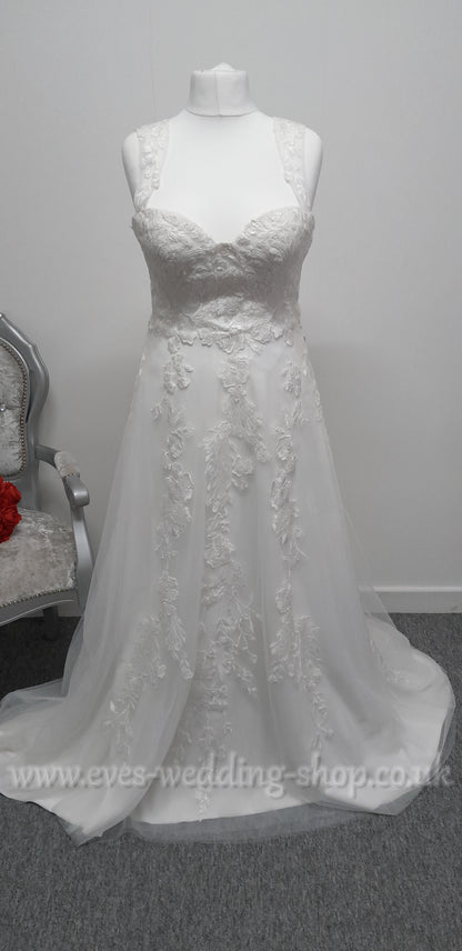 Millie May ivory wedding dress with off the shoulder straps UK 16