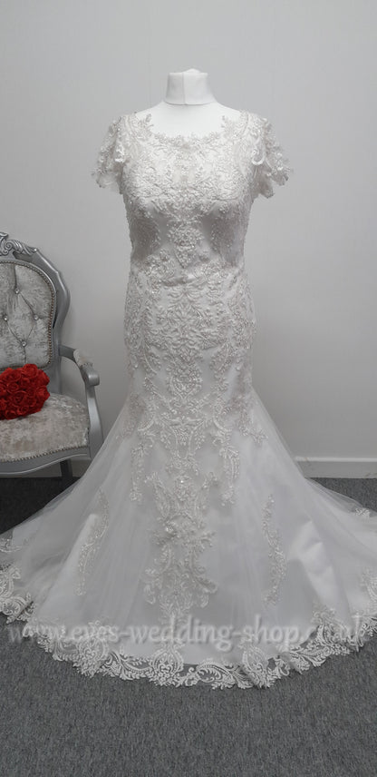 Envy by Phoenix ivory wedding dress UK 16