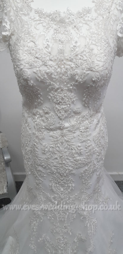 Envy by Phoenix ivory wedding dress UK 16