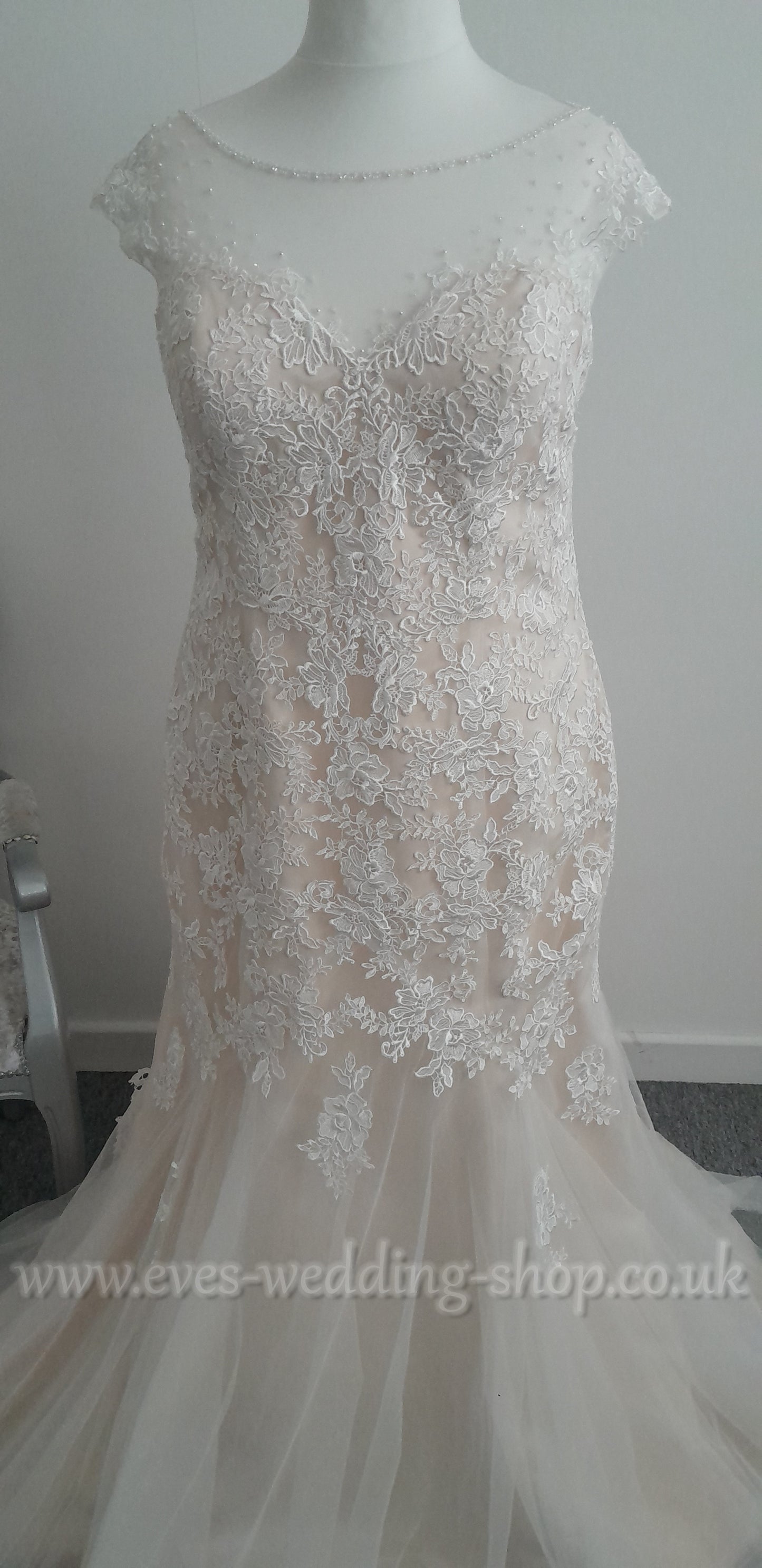 Romantica ivory almond wedding dress UK 22