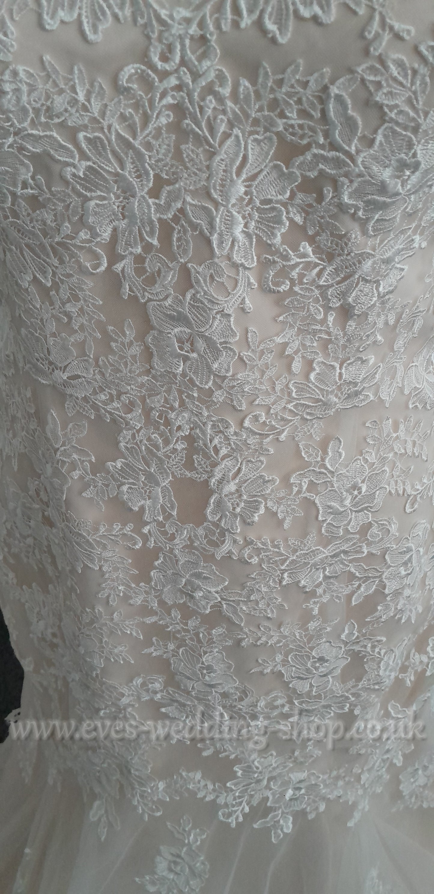 Romantica ivory almond wedding dress UK 22