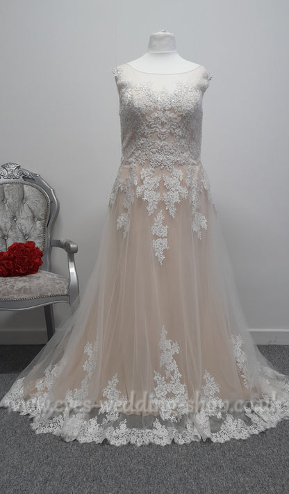 Romantica ivory rum pink wedding dress UK 22