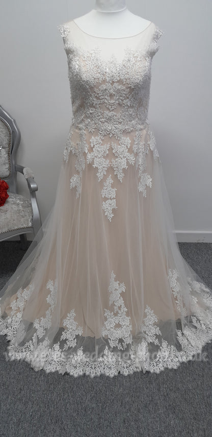 Romantica ivory rum pink wedding dress UK 22