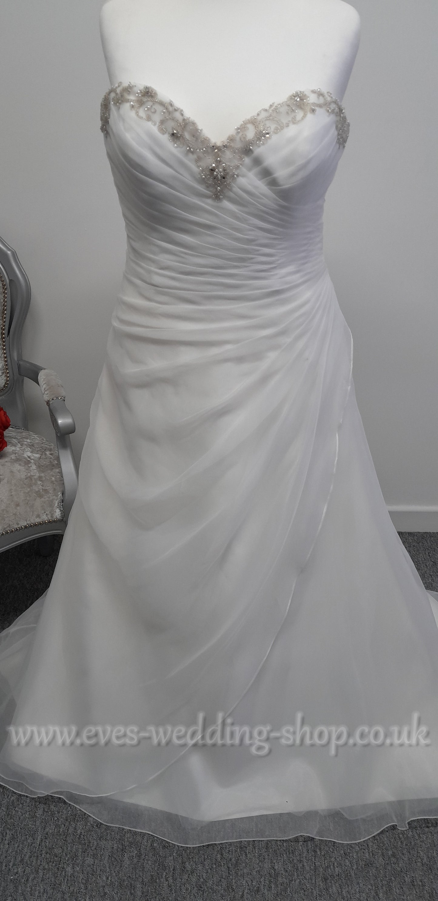 Beautiful brides by Special day ivory organza wedding dress UK 24