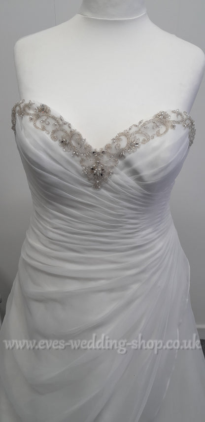Beautiful brides by Special day ivory organza wedding dress UK 24