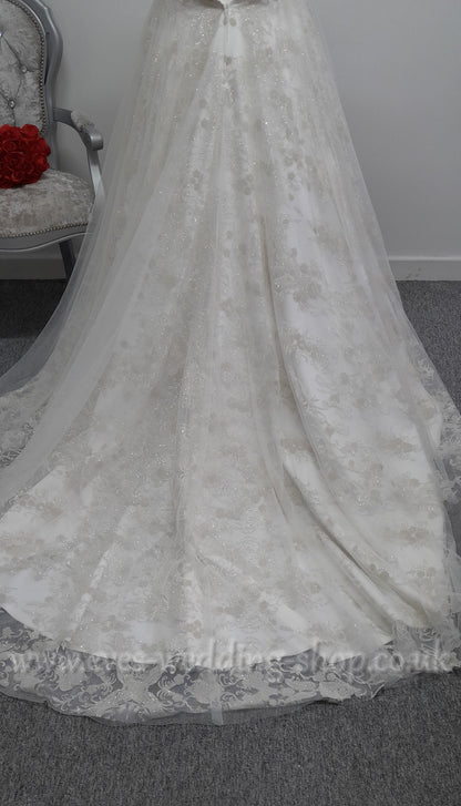 White Rose off shoulder glitter tulle wedding dress UK 20