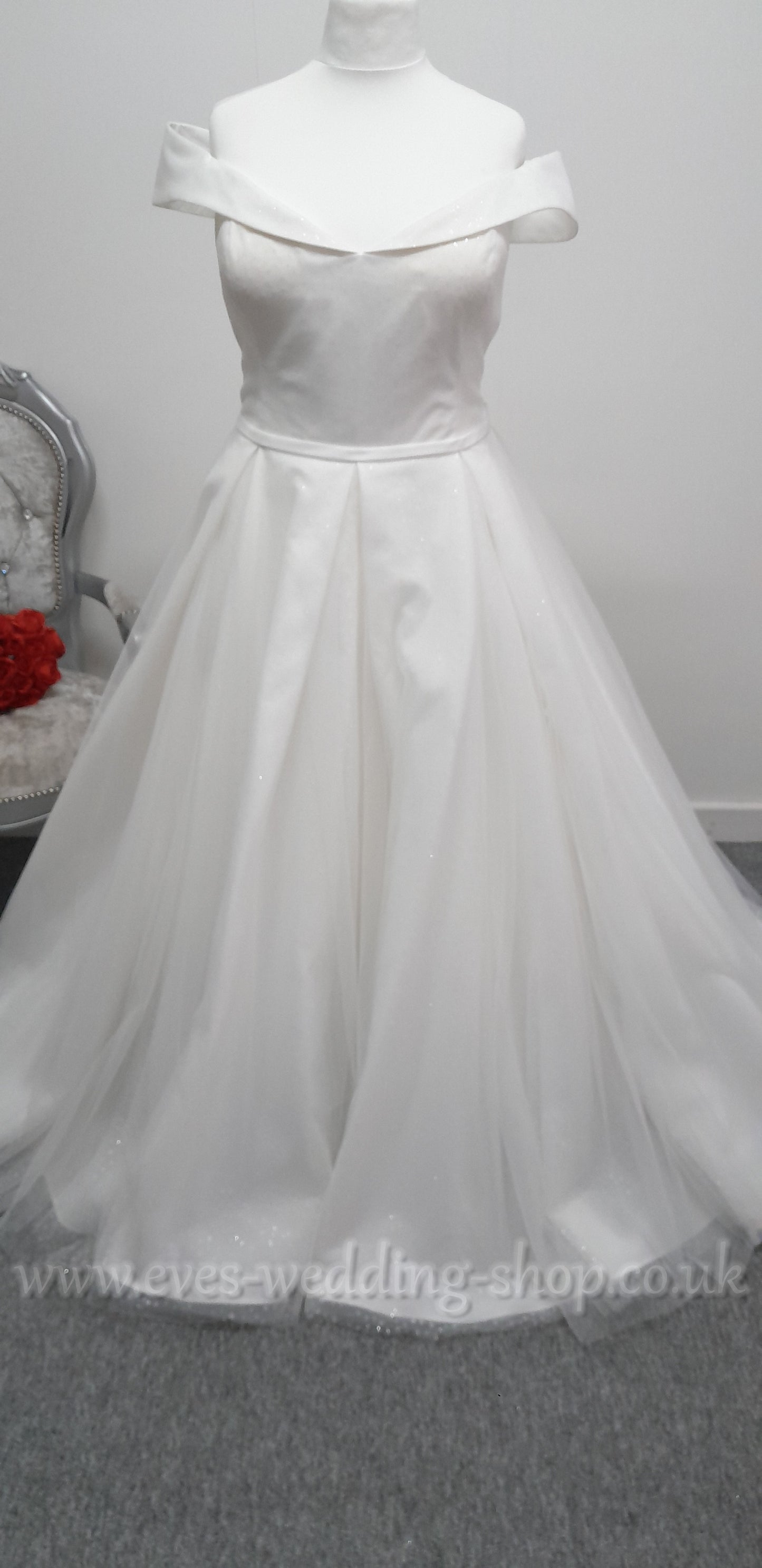 White Rose ivory off shoulder glitter tulle wedding dress UK 30