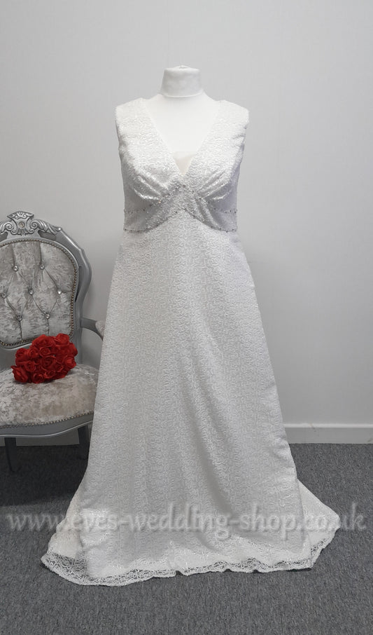 Sonsie V neck sequin wedding dress UK 22