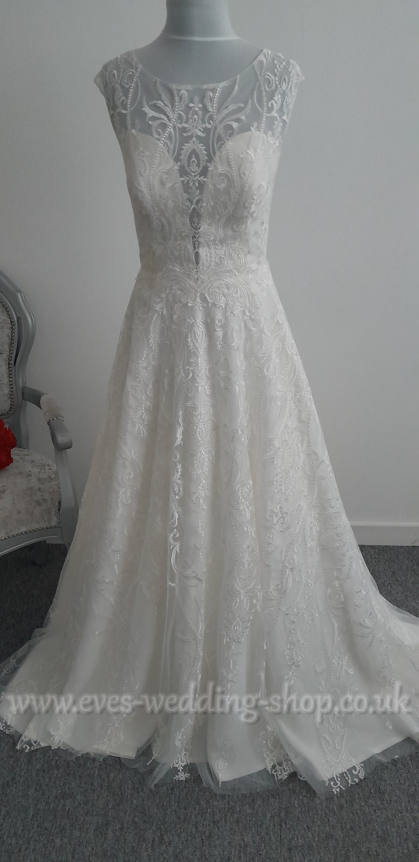 White Rose Ivory A line wedding dress UK 14